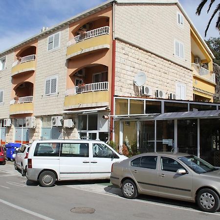 Guest House Katic تربانج المظهر الخارجي الصورة