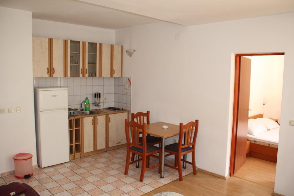 Guest House Katic تربانج المظهر الخارجي الصورة