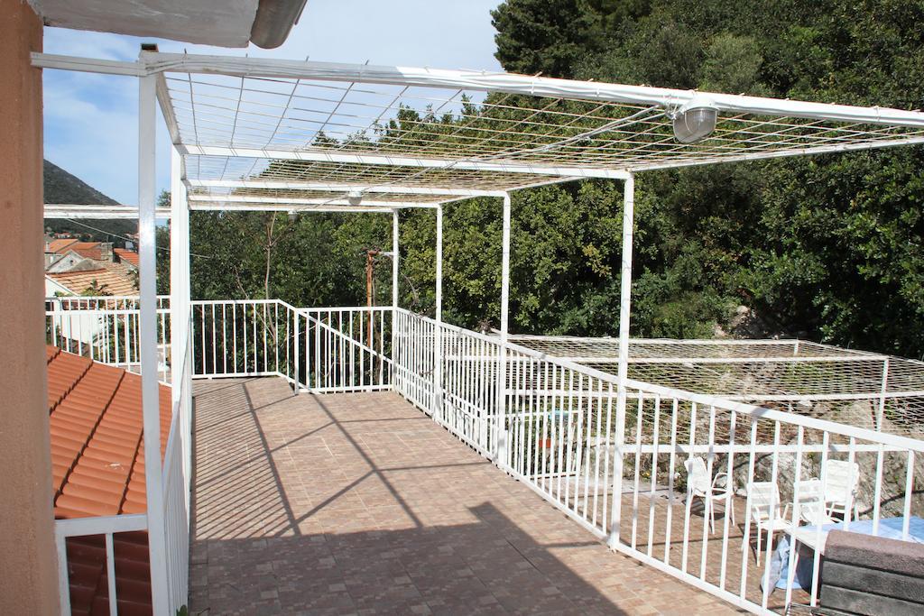 Guest House Katic تربانج الغرفة الصورة